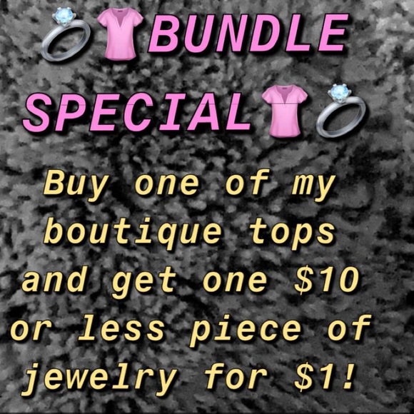 🆕Top with Ribbon Tied Sleeve with flair - Picture 2 of 7